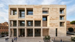 Фасад из натурального камня